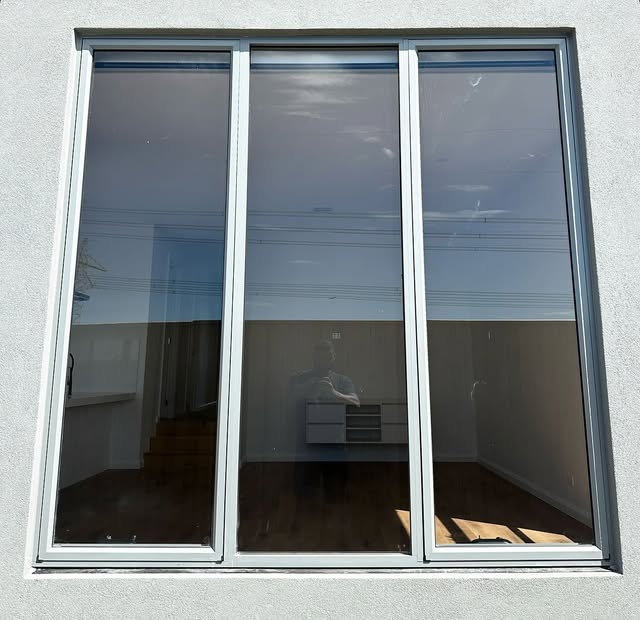 Custom aluminium window fabrication — Melbourne workshop